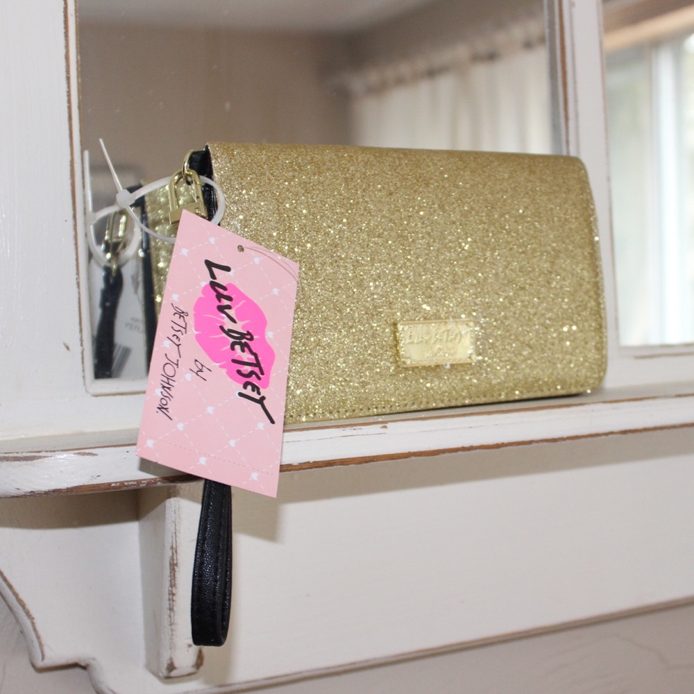 LUV BETSEY by BETSEY JOHNSON Wristlet